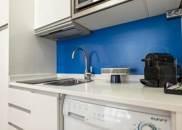 The Ceramics Picasso-inspired Rems Apartamento *