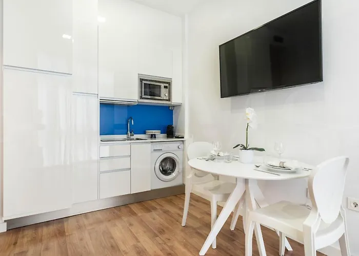 The Ceramics Picasso-inspired Rems Apartamento Málaga
